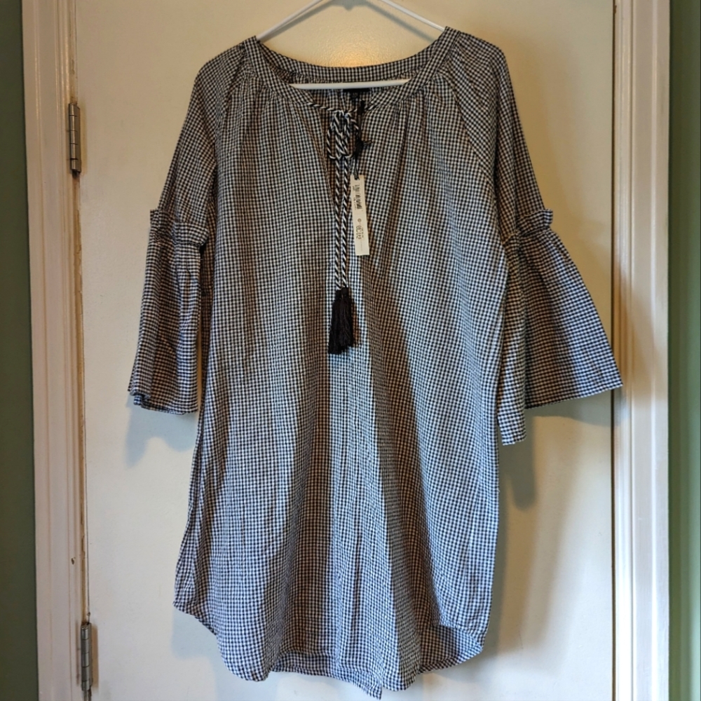 Coco + Carmen Tunic top NWT
